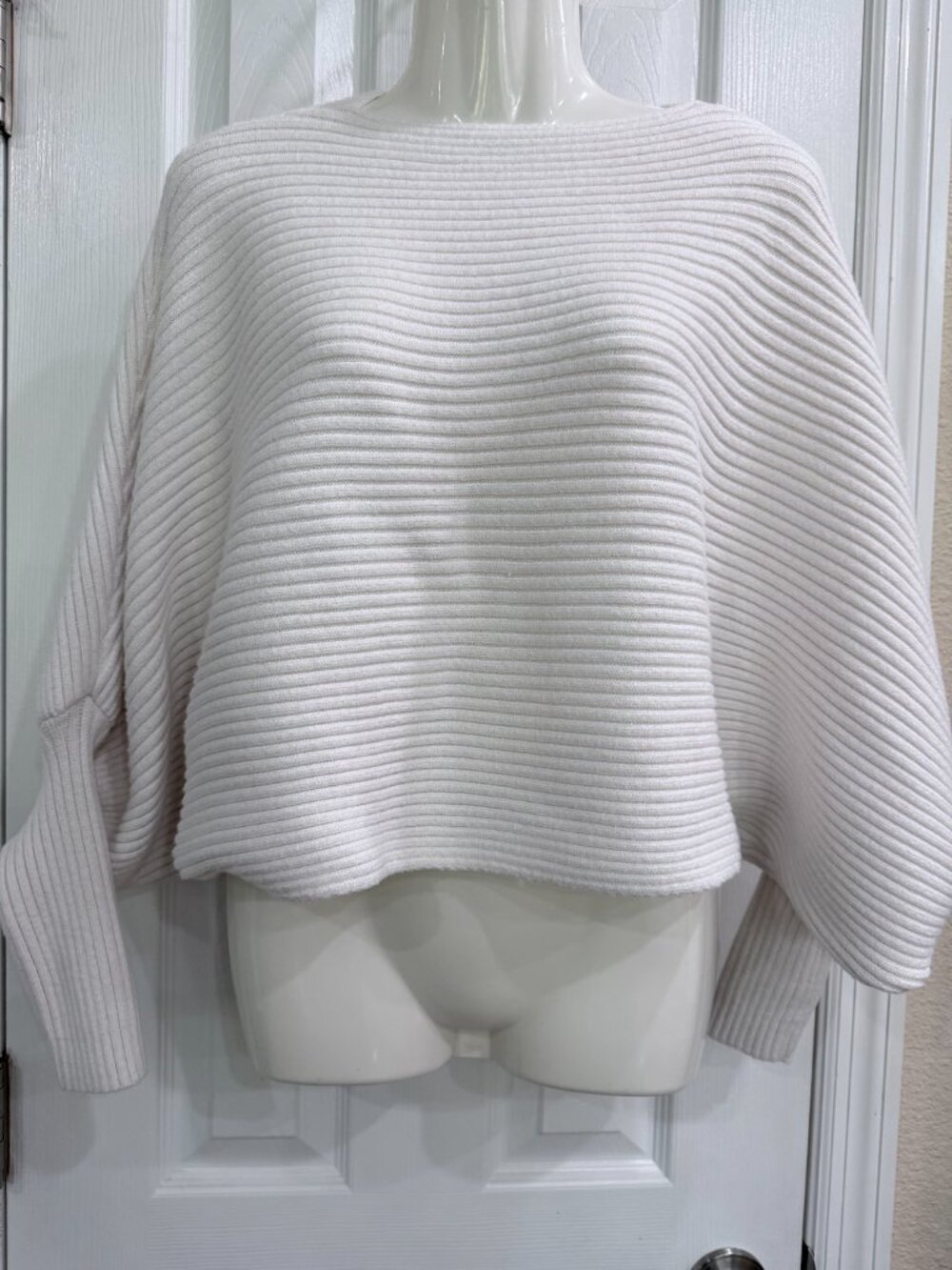 C+D+M Cream Ribbed Cropped Sweater Size S Dolman Sleeve Cozy Soft Knit